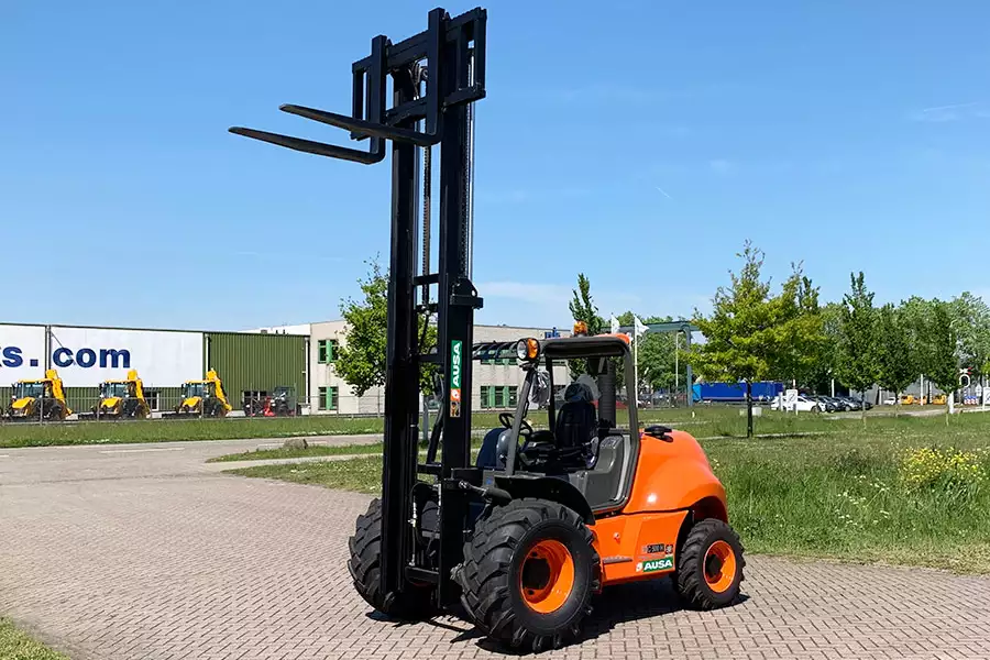 Ausa C500HX4