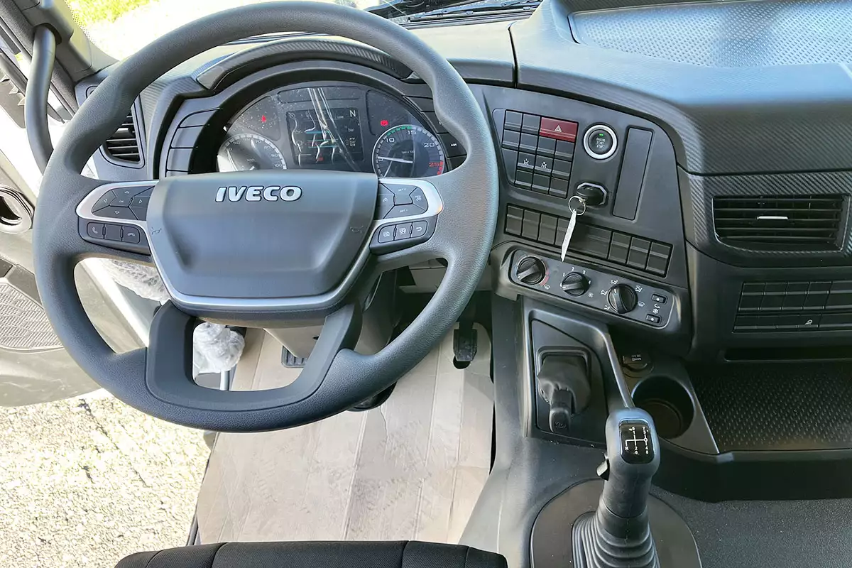 Iveco T-Way AT380T47H-4200