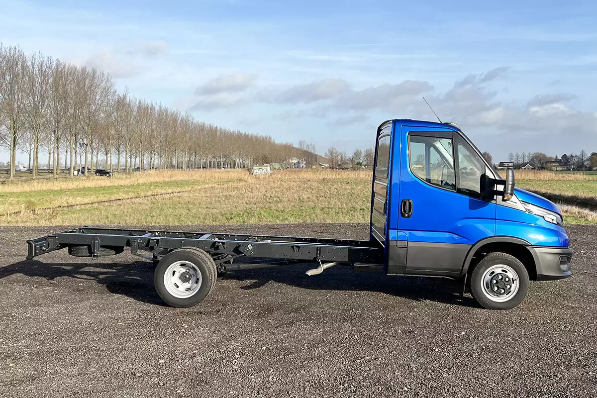 Iveco Daily 50C17A8-3750 4x2 Châssis Cabine