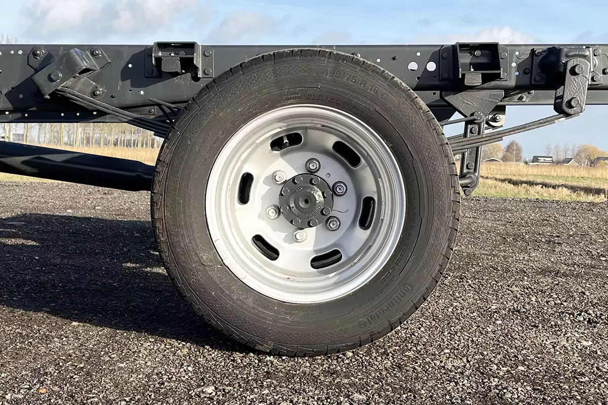 Iveco Daily 50C17A8-3750 4x2 Châssis Cabine