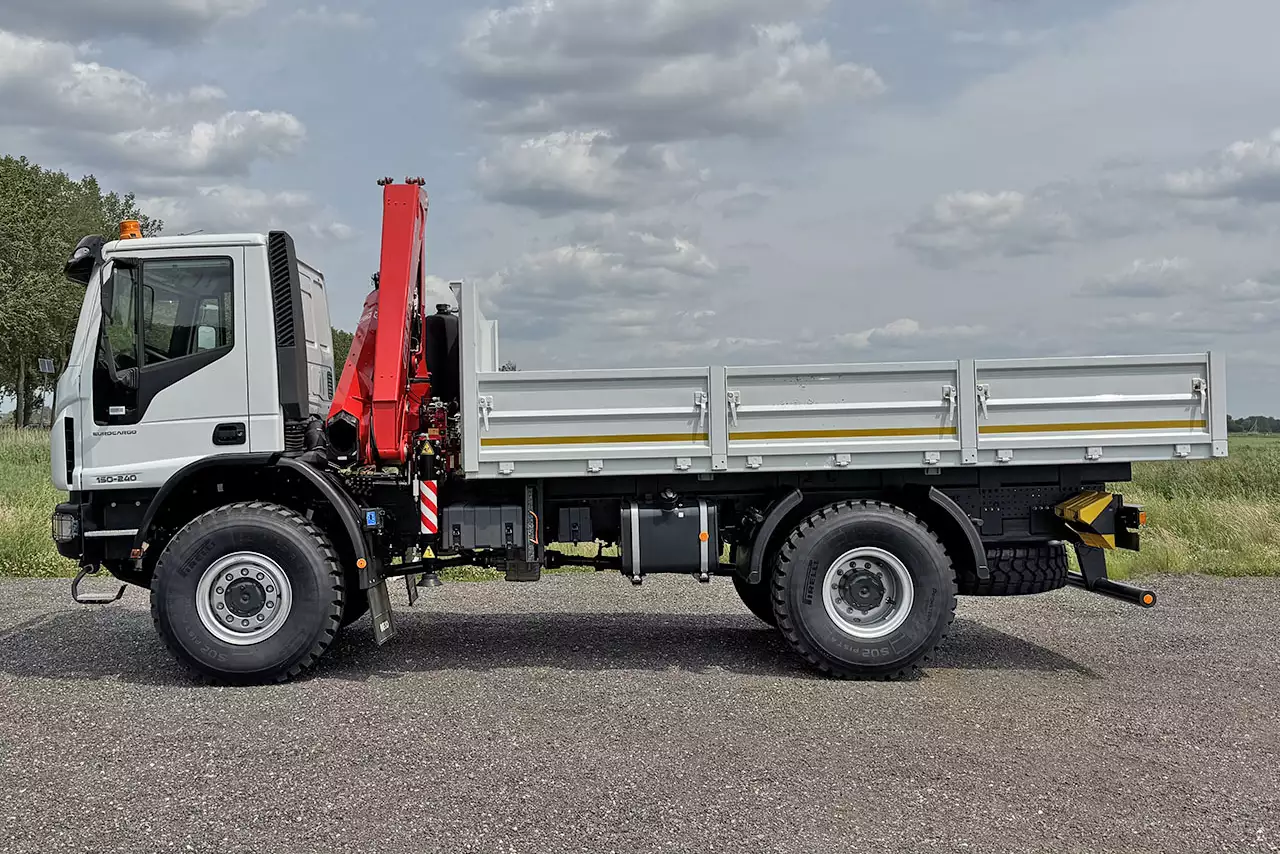Iveco Eurocargo ML150E24WS Fassi F155A.0.22 4x4 Camião com grua