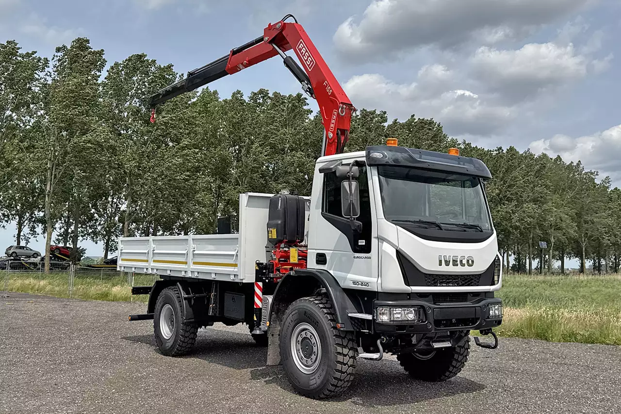 Iveco Eurocargo ML150E24WS Fassi F155A.0.22 4x4 Camião com grua
