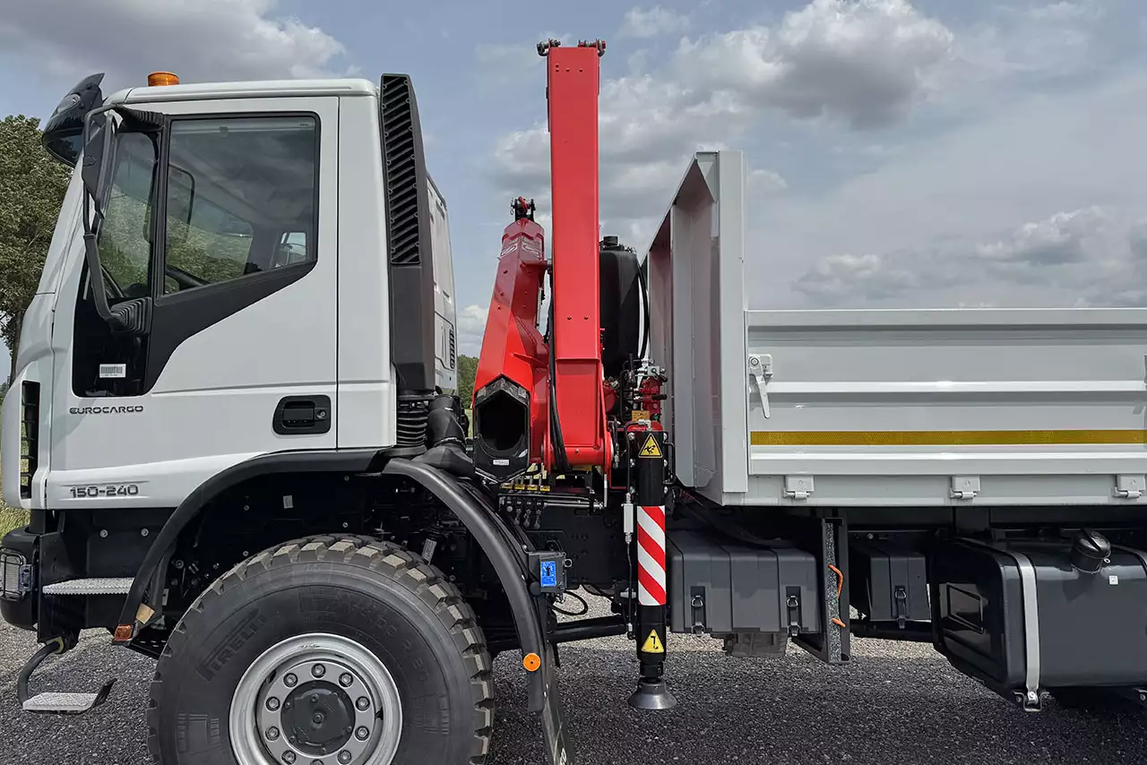 Iveco Eurocargo ML150E24WS Fassi F155A.0.22 4x4 Camião com grua