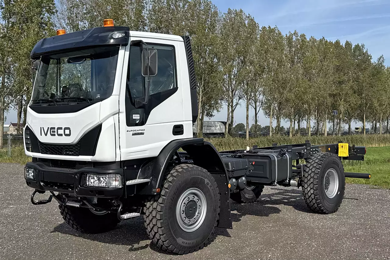 Iveco Eurocargo ML150E25WS-4150 4x4 Chassis Cabin