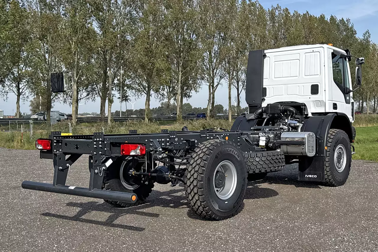 Iveco Eurocargo ML150E25WS-4150 4x4 Chassis Cabin