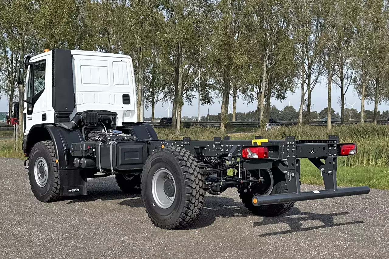 Iveco Eurocargo ML150E25WS-4150 4x4 Chassis Cabin