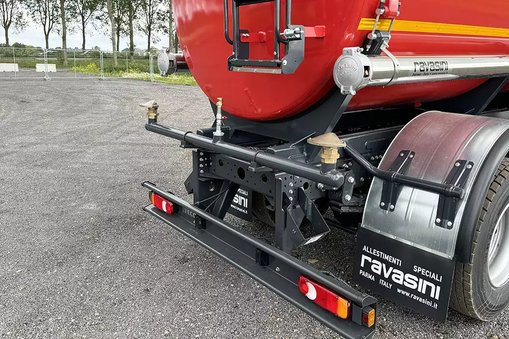 Iveco Eurocargo ML180E28 4x2 Camion de pompiers