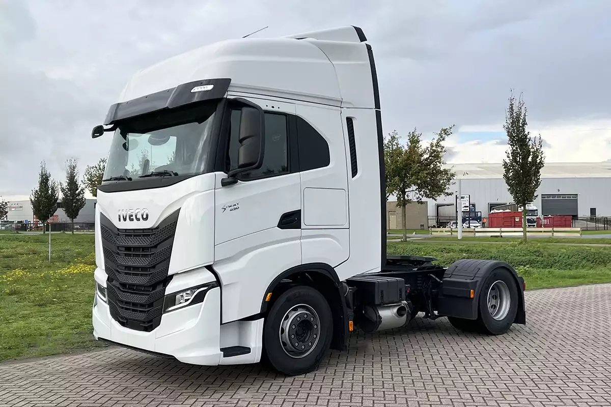 Iveco S-Way AS440S43T/P