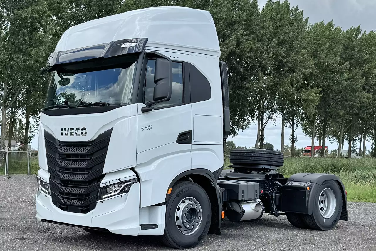 Iveco S-Way AS440S43T/P ON 4x2 Trator para semi-reboque