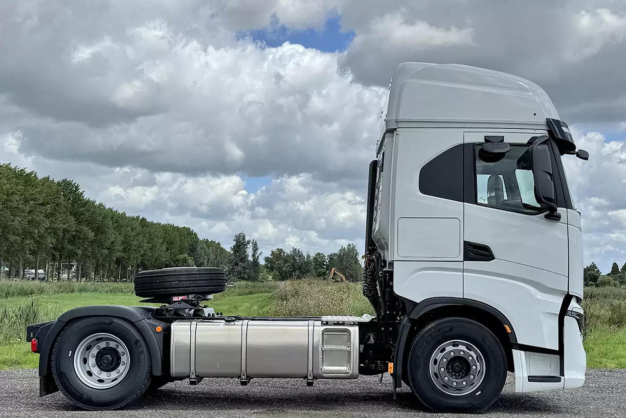 Iveco S-Way AS440S43T/P ON 4x2 Trator para semi-reboque