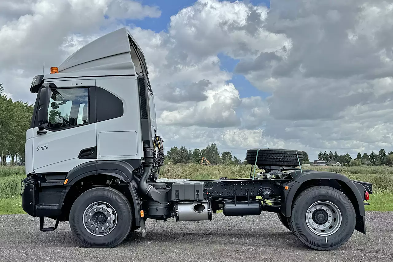 Iveco S-Way AT440S47T OFF 4x2 Trator para semi-reboque