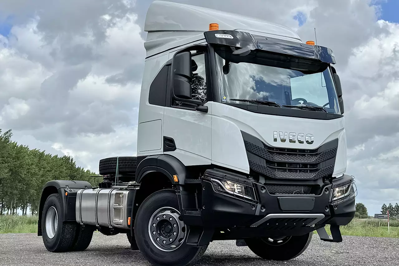 Iveco S-Way AT440S47T OFF 4x2 Trator para semi-reboque
