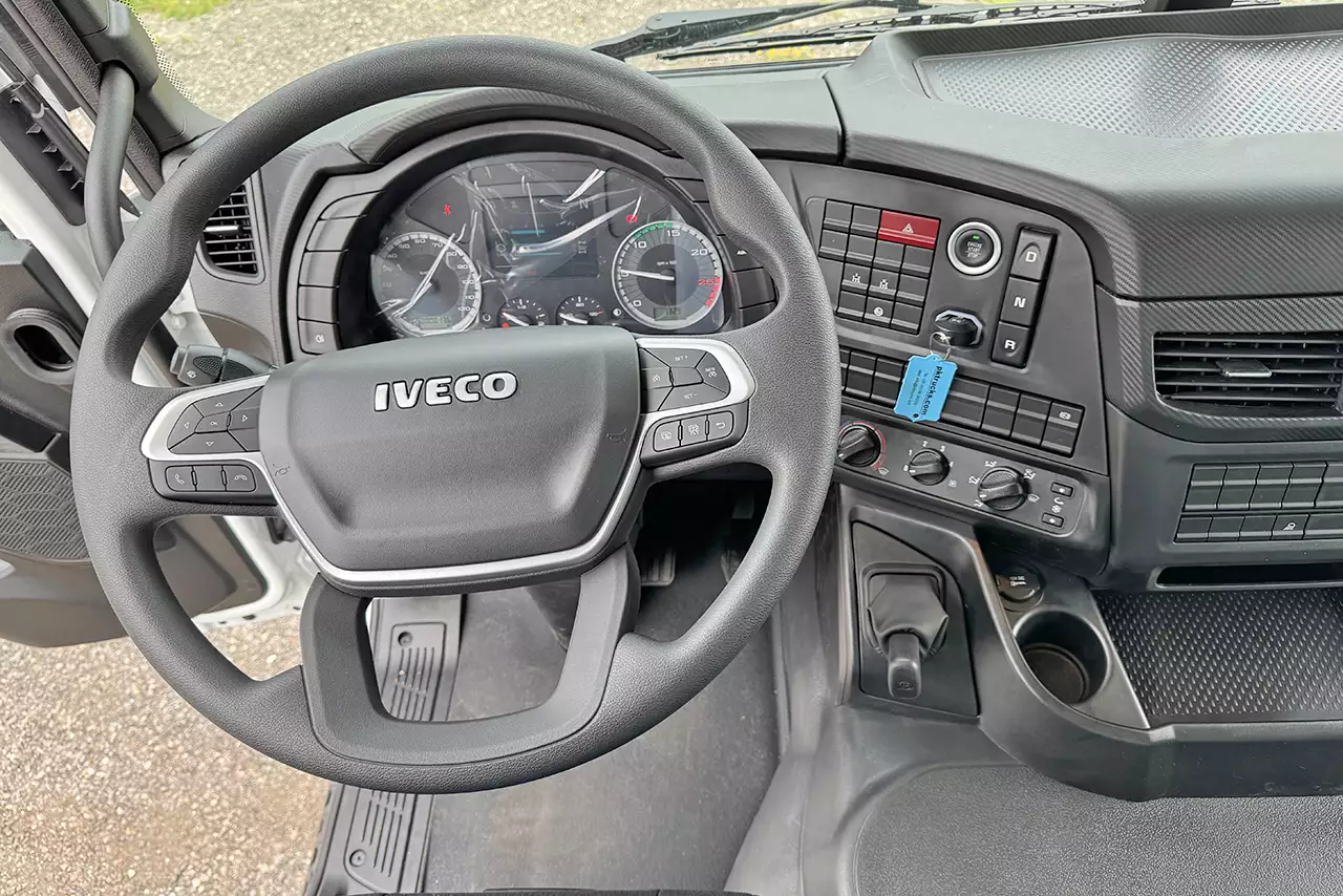 Iveco T-Way AD190T43WH-4500 AT 4x4 Châssis Cabine