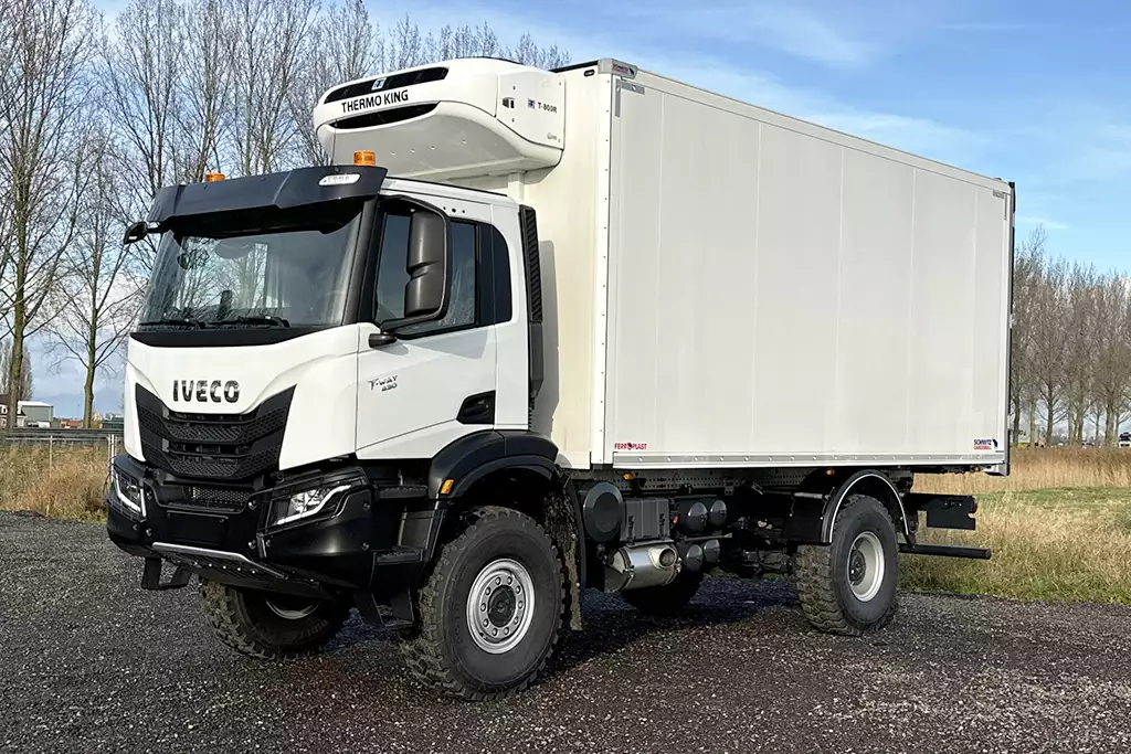 Iveco T-Way AD190T43WH AT 4x4 Refrigerated Box Truck