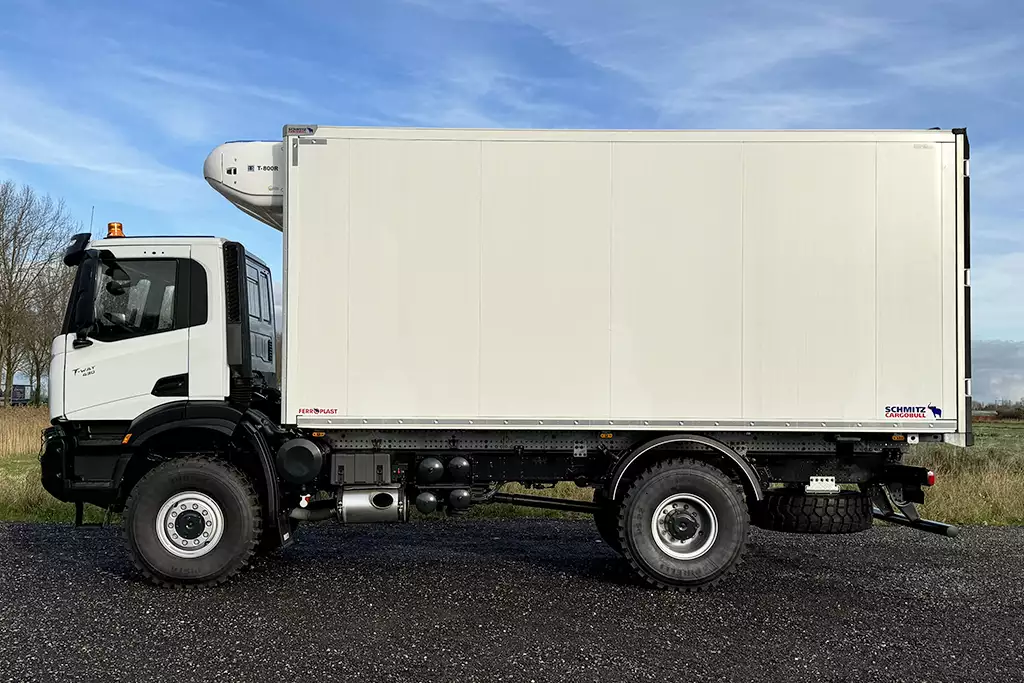 Iveco T-Way AD190T43WH AT 4x4 Refrigerated Box Truck