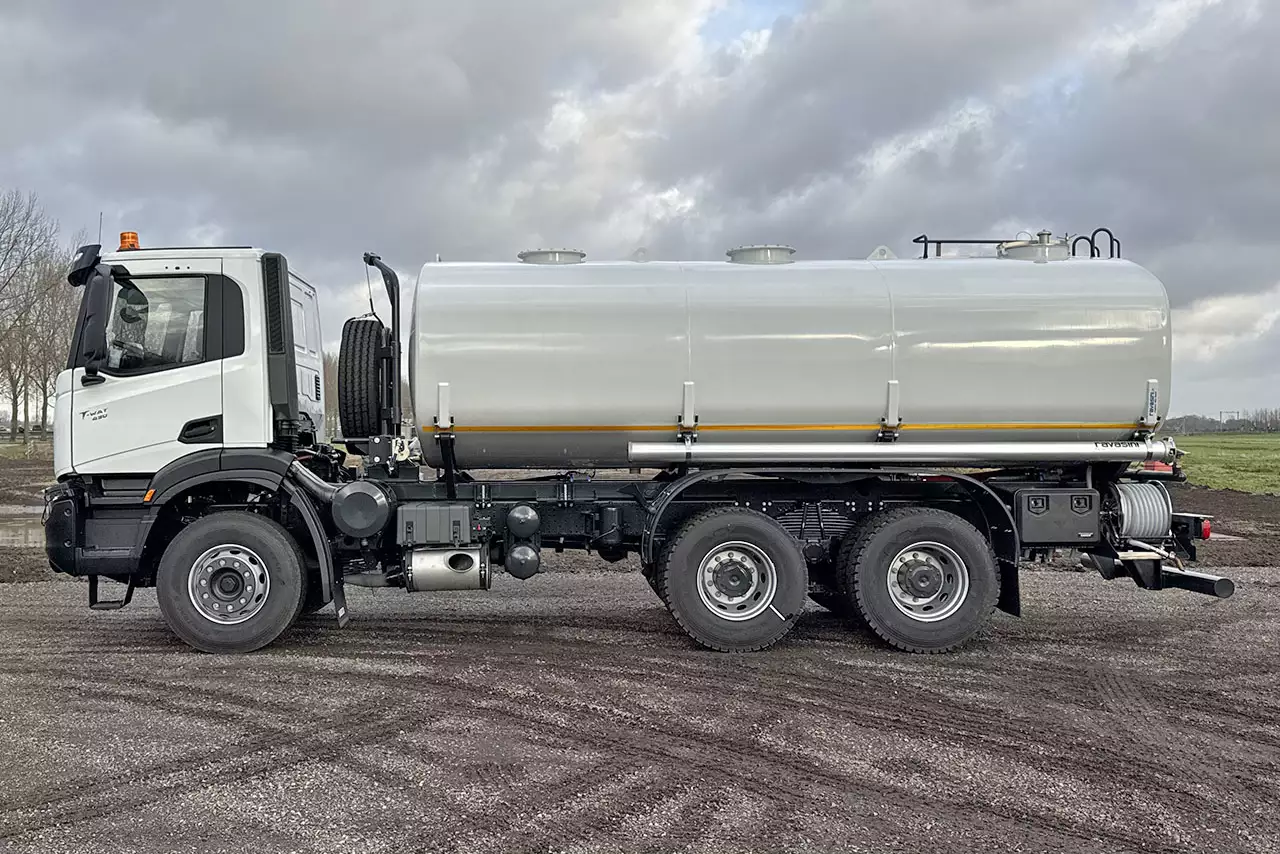 Iveco T-Way AD380T43 AT 6x4 Water Tank Truck