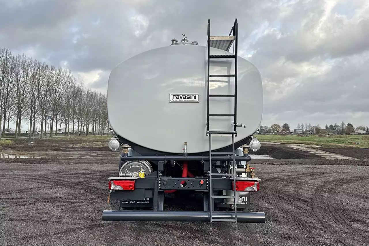 Iveco T-Way AD380T43 AT 6x4 Water Tank Truck