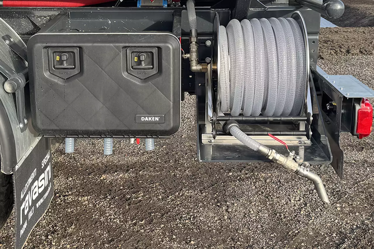 Iveco T-Way AD380T43 AT 6x4 Water Tank Truck