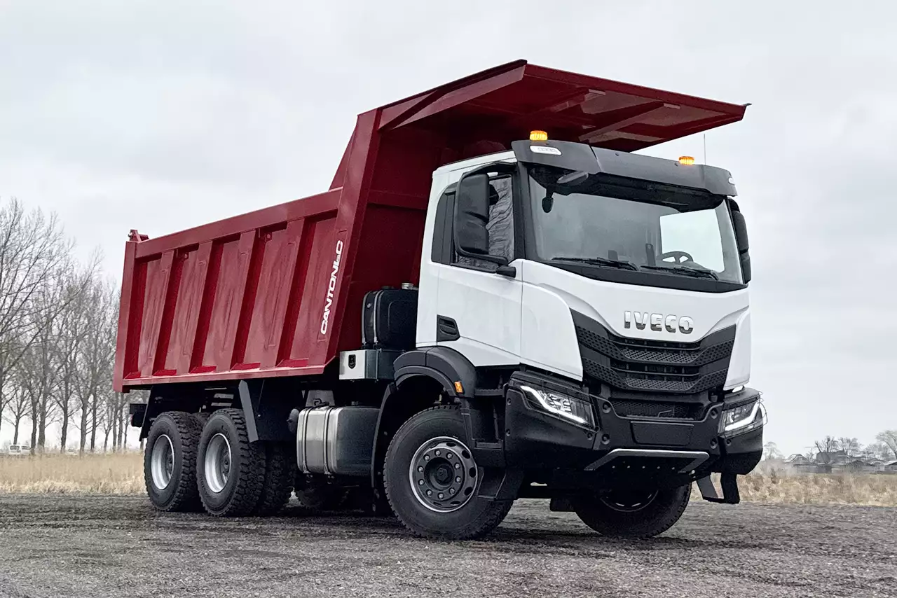 Iveco T-Way AD380T43H-3800 AT 6x4 Tipper Truck