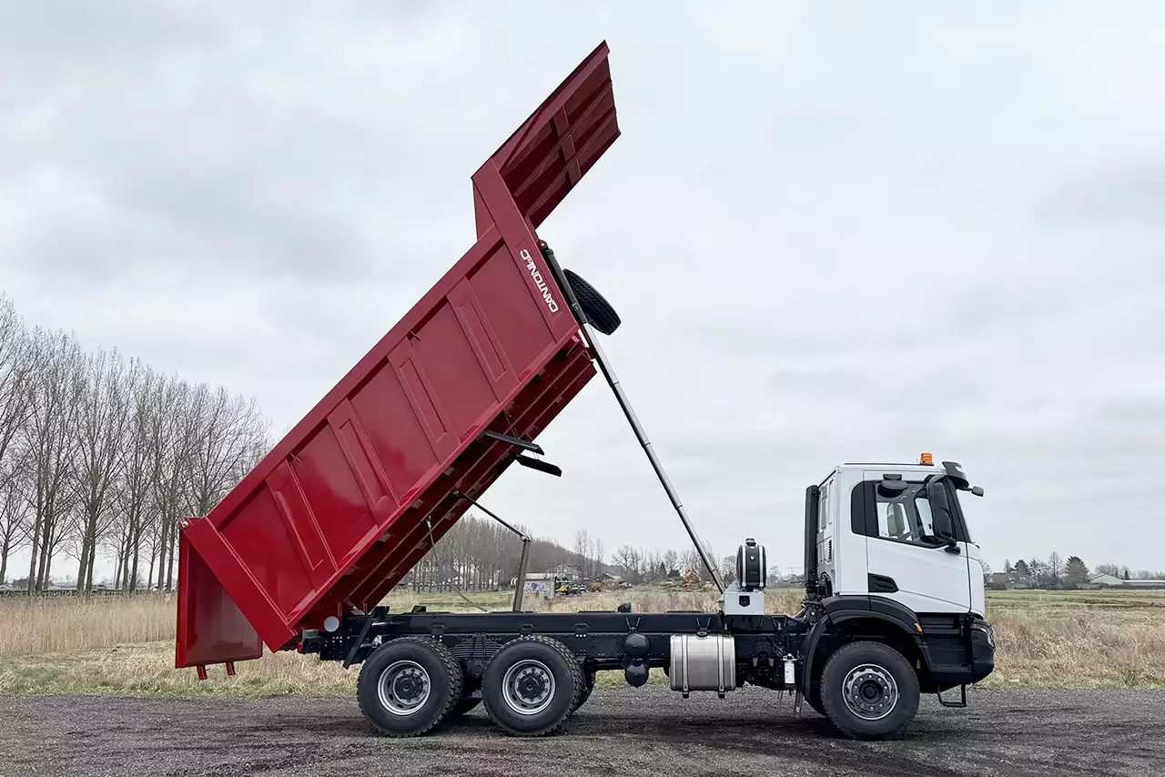 Iveco T-Way AD380T43H-3800 AT 6x4 Tipper Truck