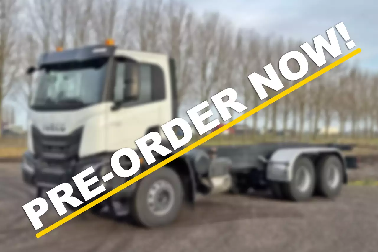 Iveco T-Way AD380T43H 6x4 Camião contentor