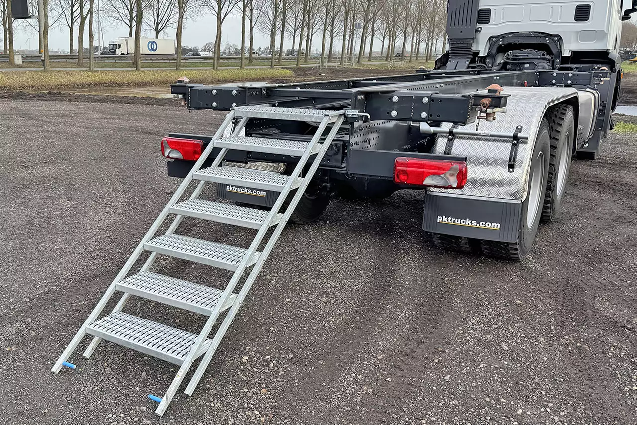 Iveco T-Way AD380T43H 6x4 Camião contentor