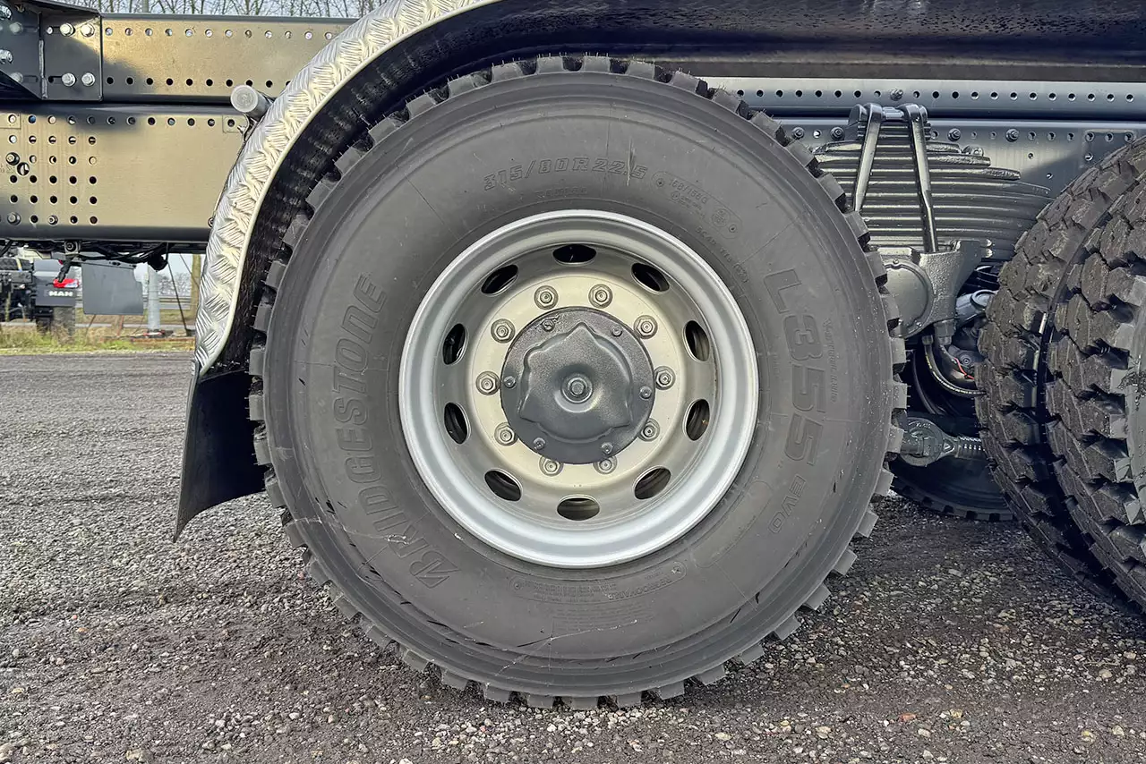 Iveco T-Way AD380T43H 6x4 Camião contentor