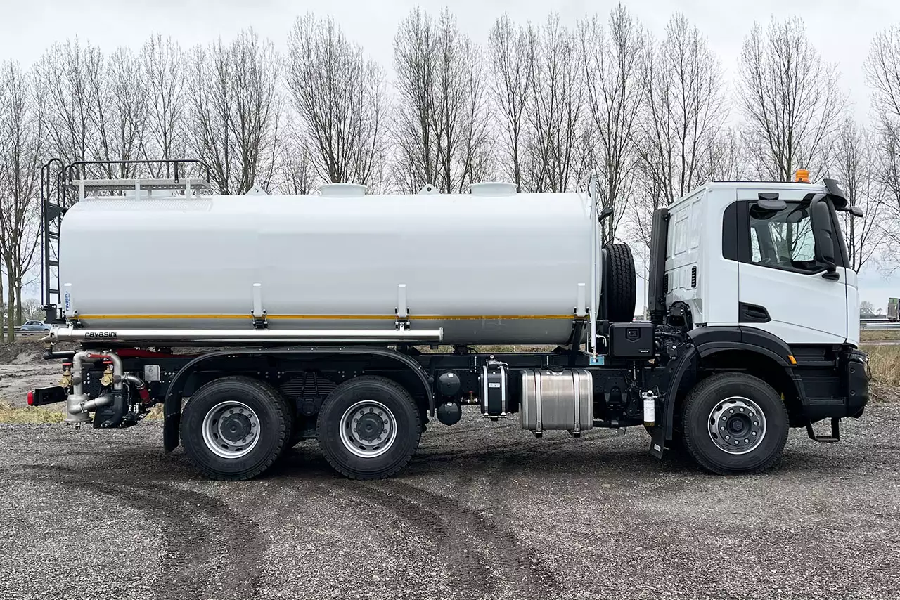 Iveco T-Way AD380T43H AT 6x4 Water Tank Truck