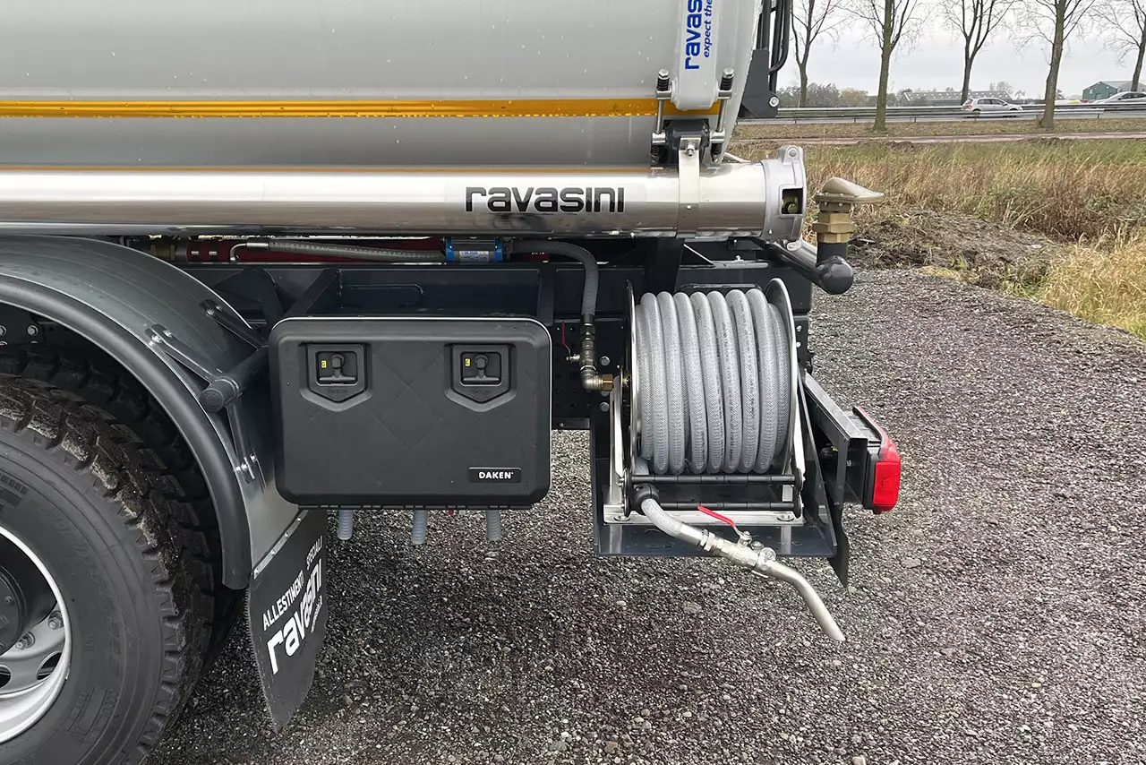 Iveco T-Way AD380T43H AT 6x4 Water Tank Truck