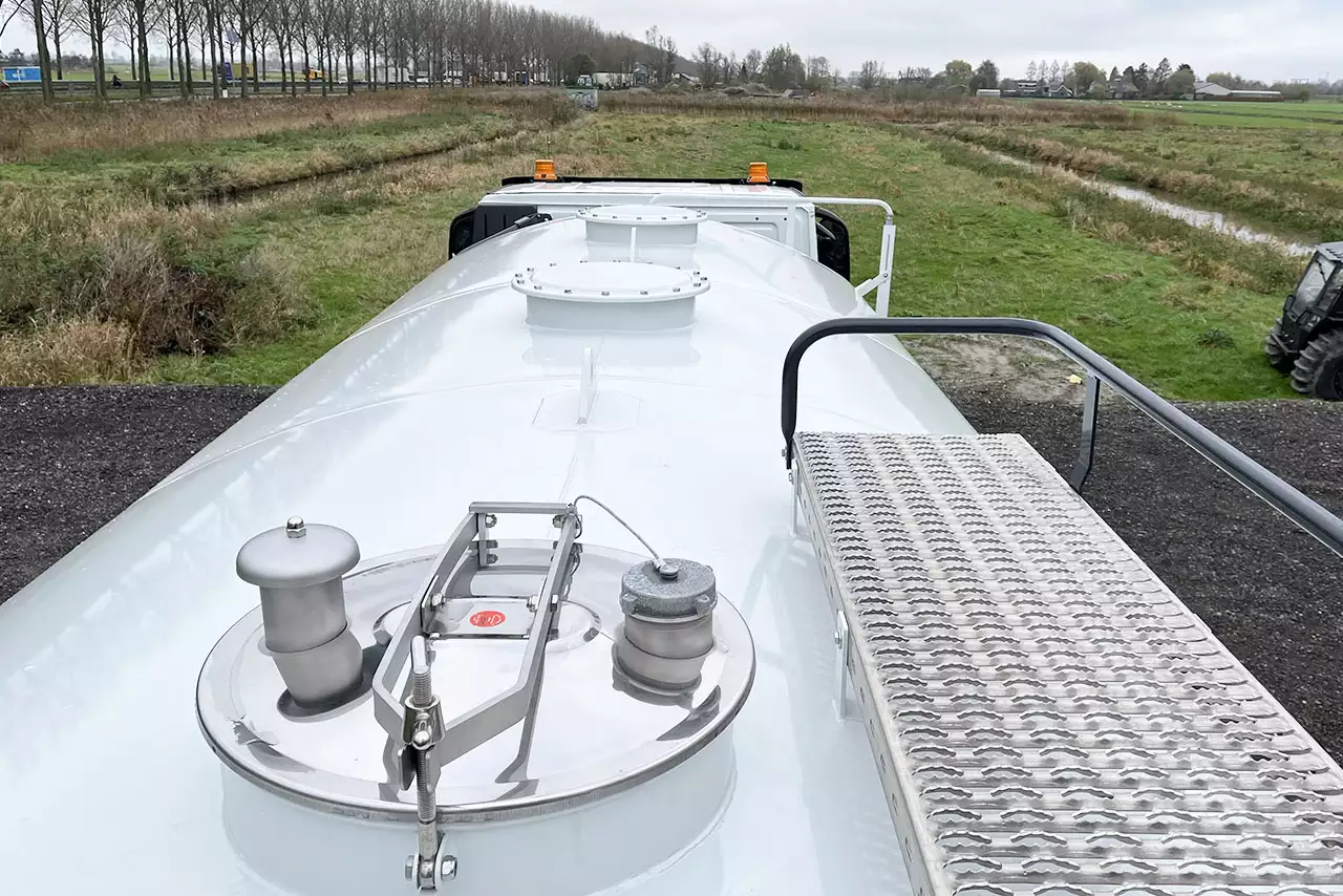 Iveco T-Way AD380T43H AT 6x4 Water Tank Truck