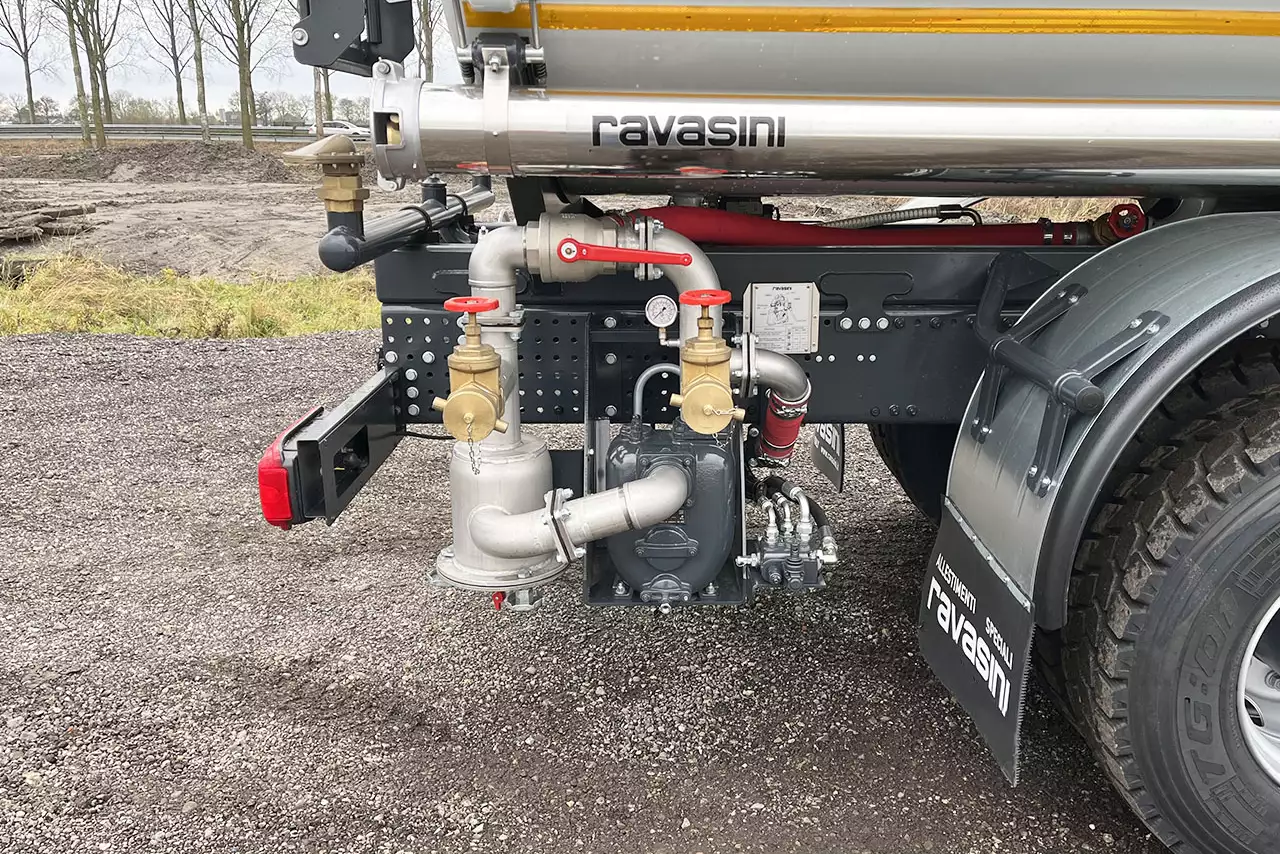Iveco T-Way AD380T43H AT 6x4 Water Tank Truck