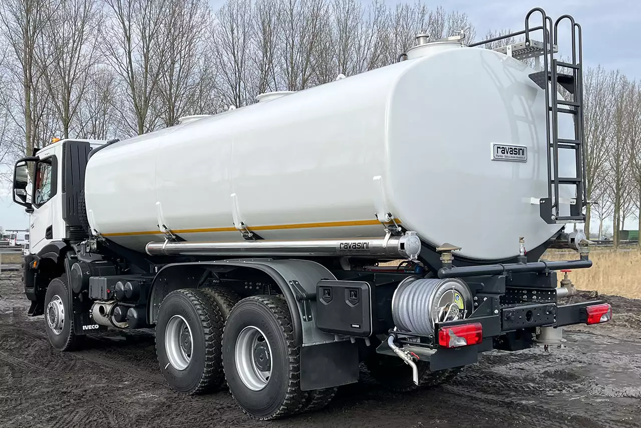 Iveco T-Way AD380T43WH AT