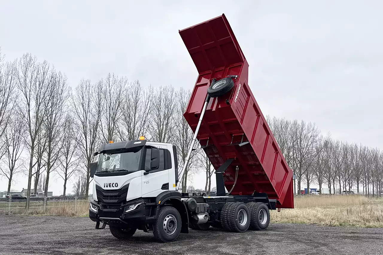 Iveco T-Way AD380T47H 6x4 Tipper Truck