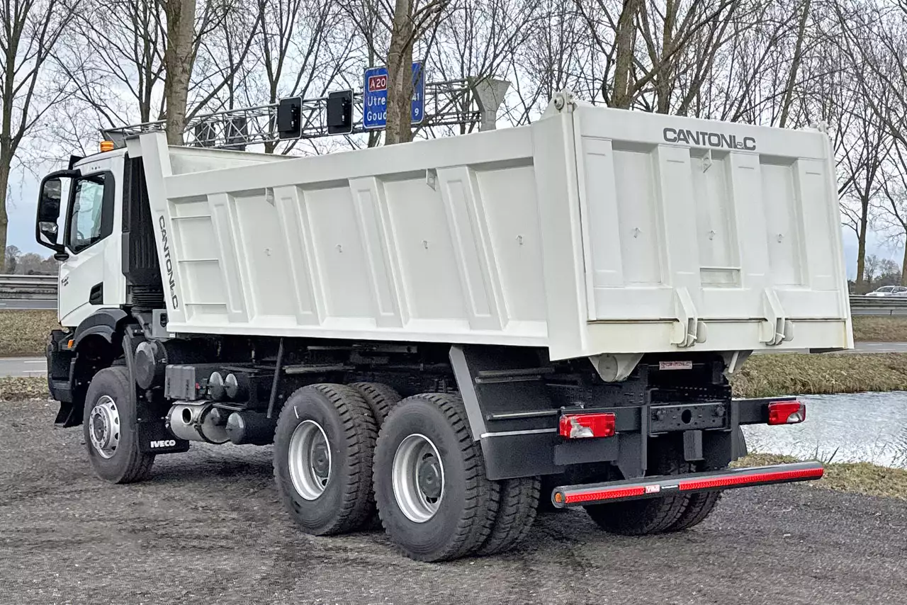 Iveco T-Way AD380T47WH 6x6 Tipper Truck