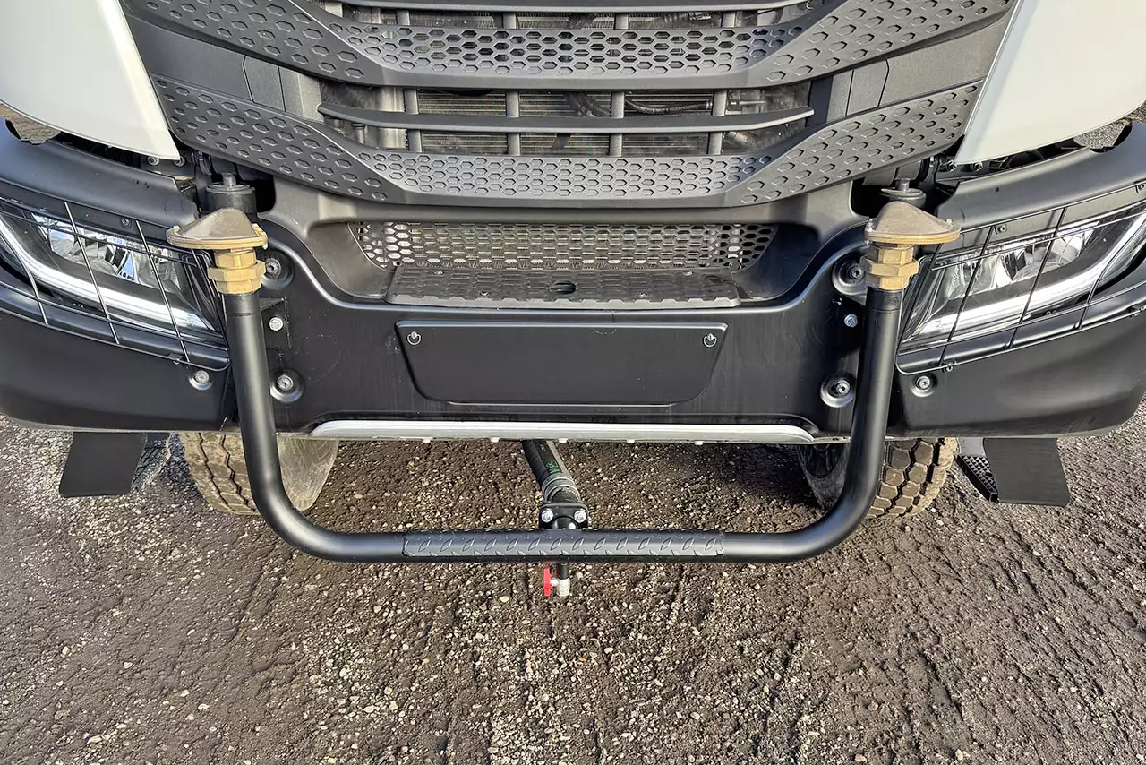 Iveco T-Way AD380T47WH 6x6 Water Tank Truck