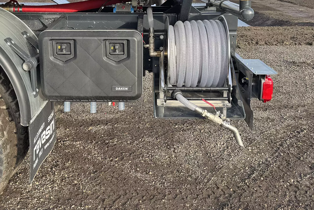 Iveco T-Way AD380T47WH 6x6 Water Tank Truck