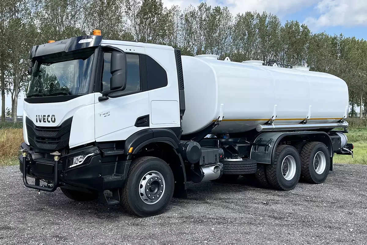 Iveco T-Way AT380T47H