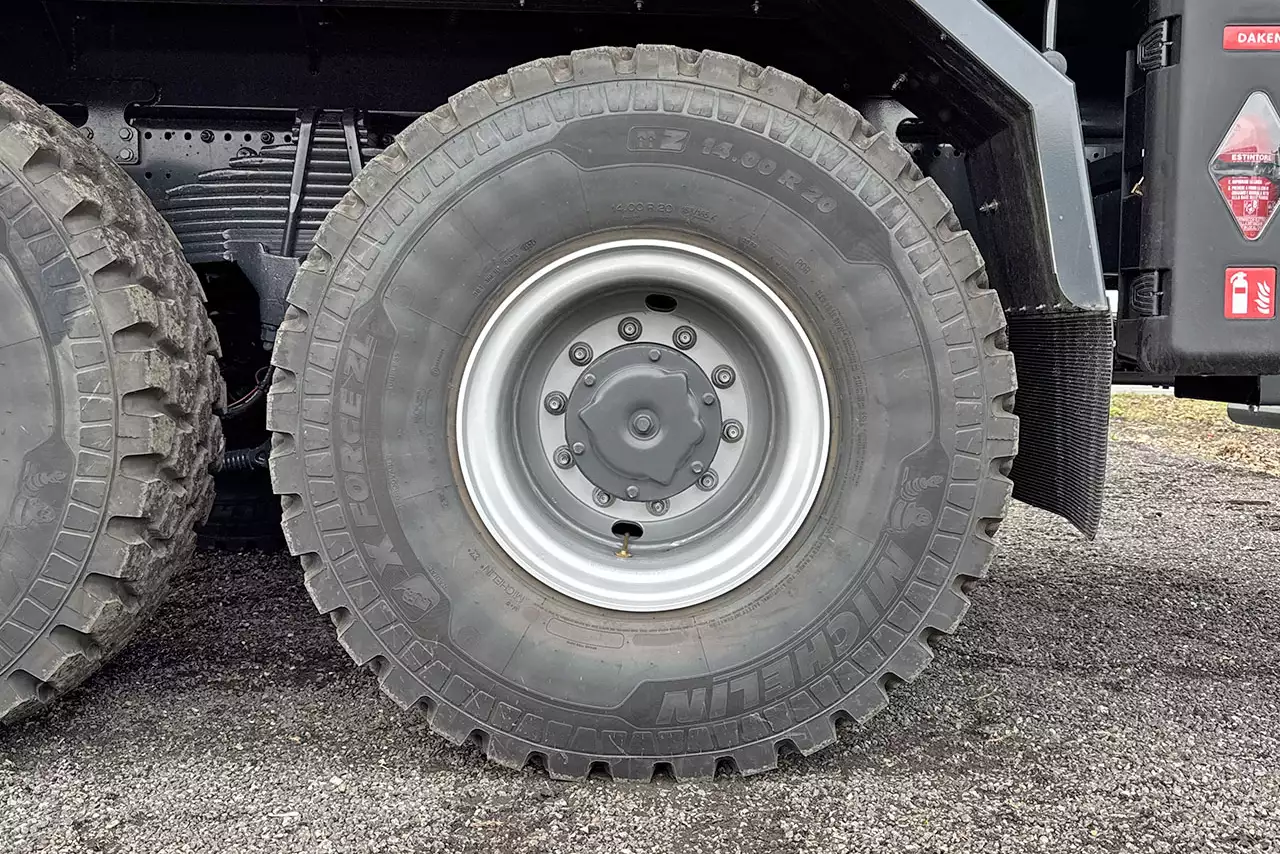 Iveco T-Way AT380T47WH Fassi F155A.0.22 6x6 Camião oficina