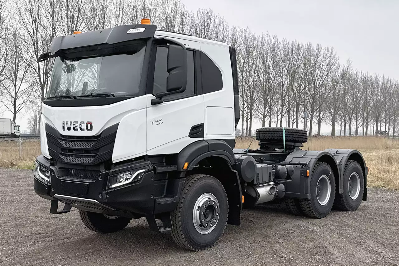 Iveco T-Way AT720T47TH 6x4 Tracteur