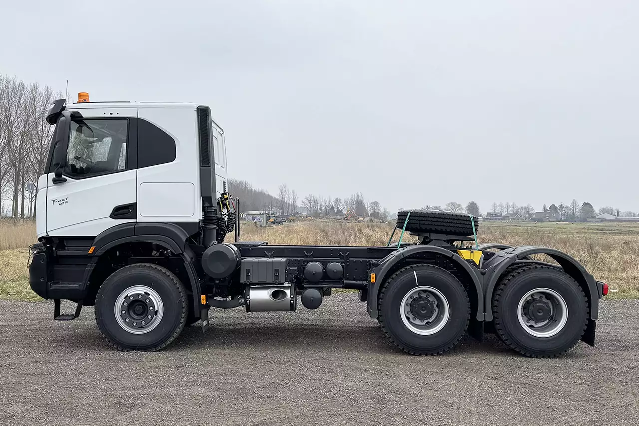 Iveco T-Way AT720T47TH 6x4 Tracteur