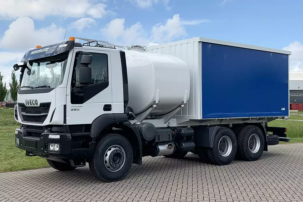 Iveco Trakker AD380T38H
