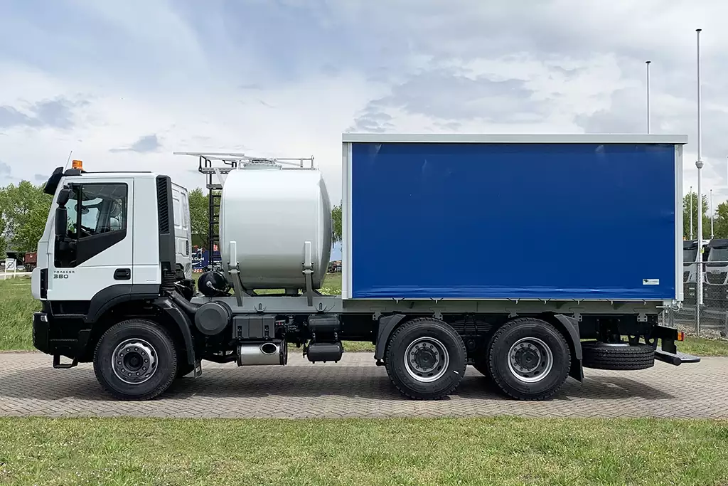 Iveco Trakker AD380T38H
