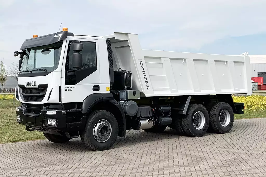 Iveco Trakker AD380T38H