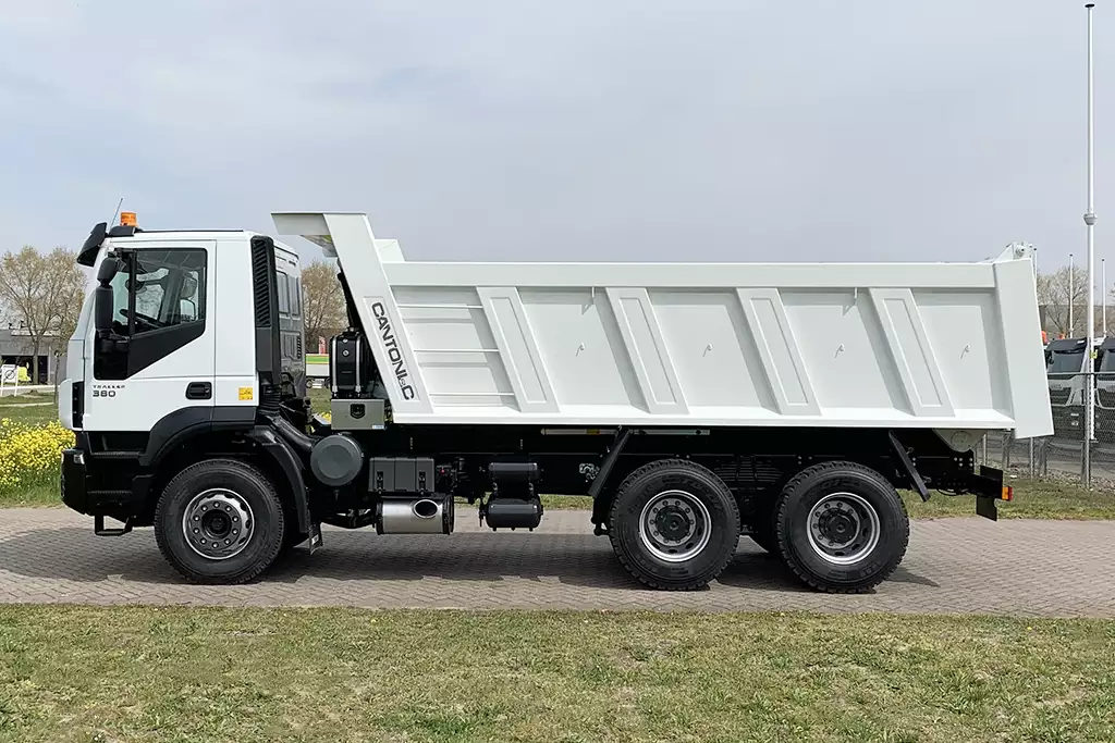 Iveco Trakker AD380T38H