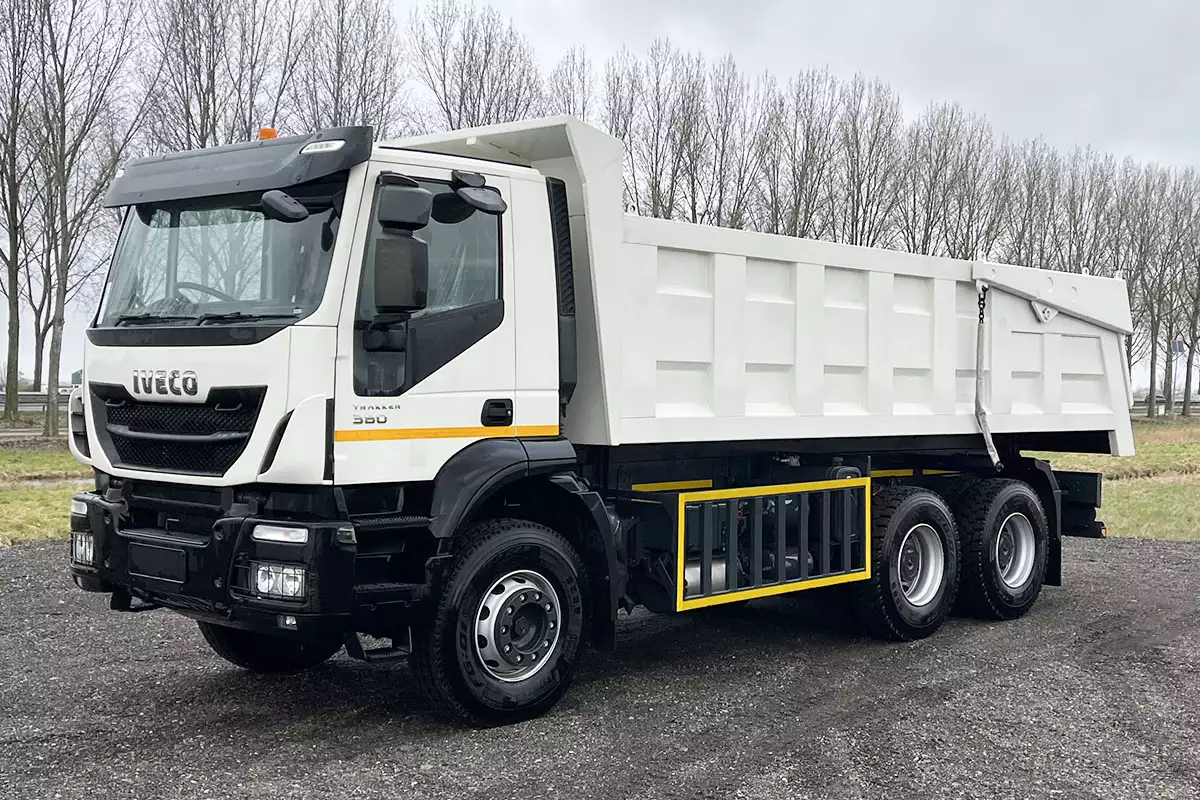 Iveco Trakker AD380T38H