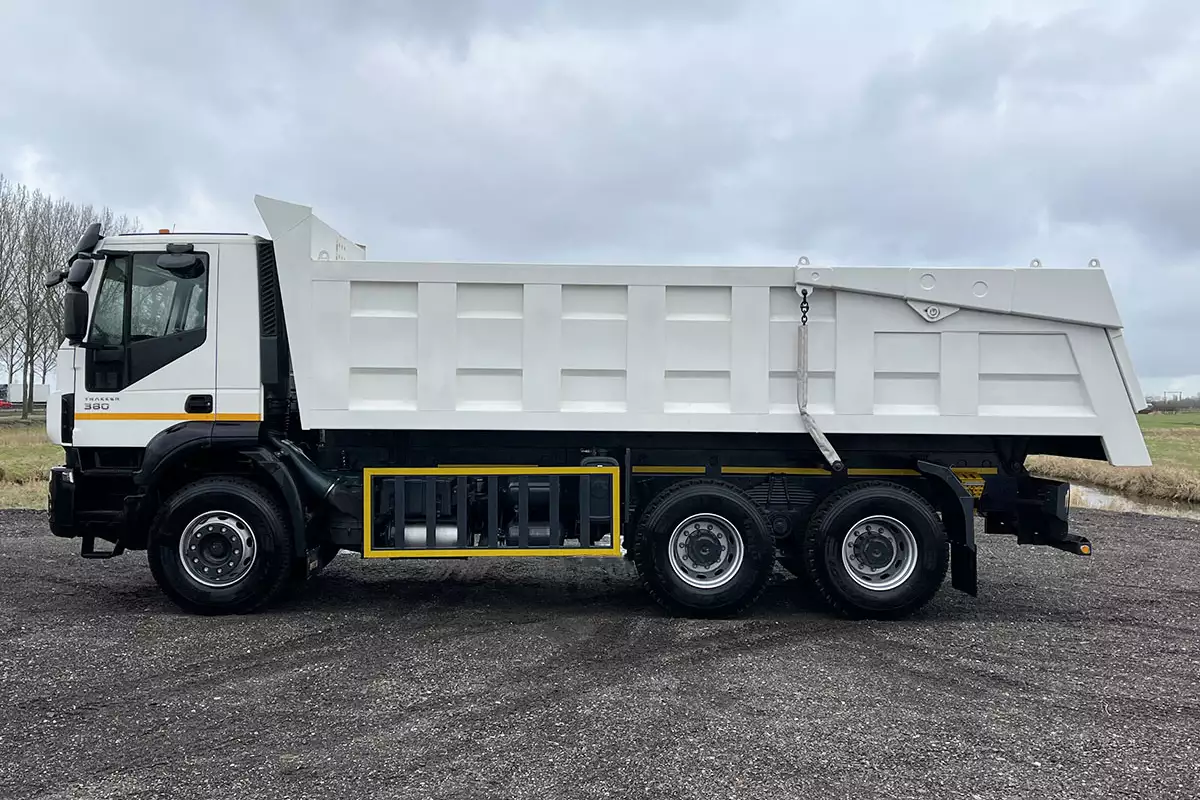 Iveco Trakker AD380T38H