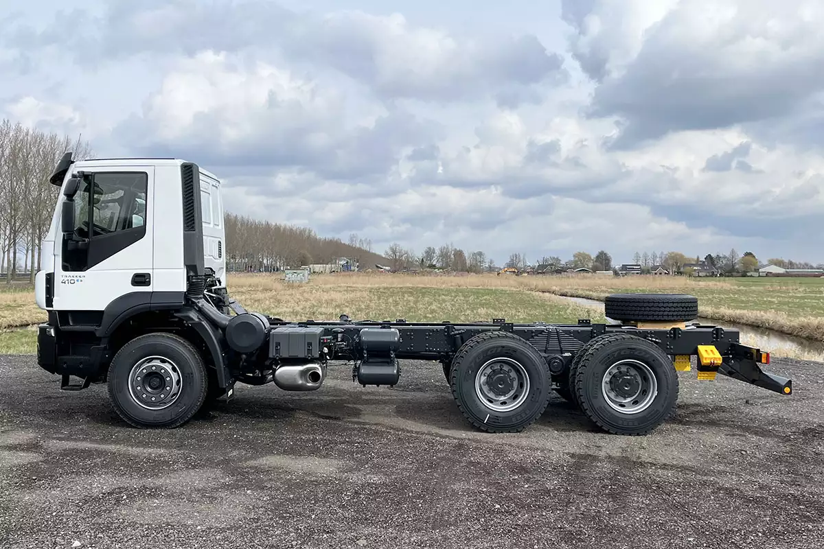 Iveco Trakker AD380T41H-3820