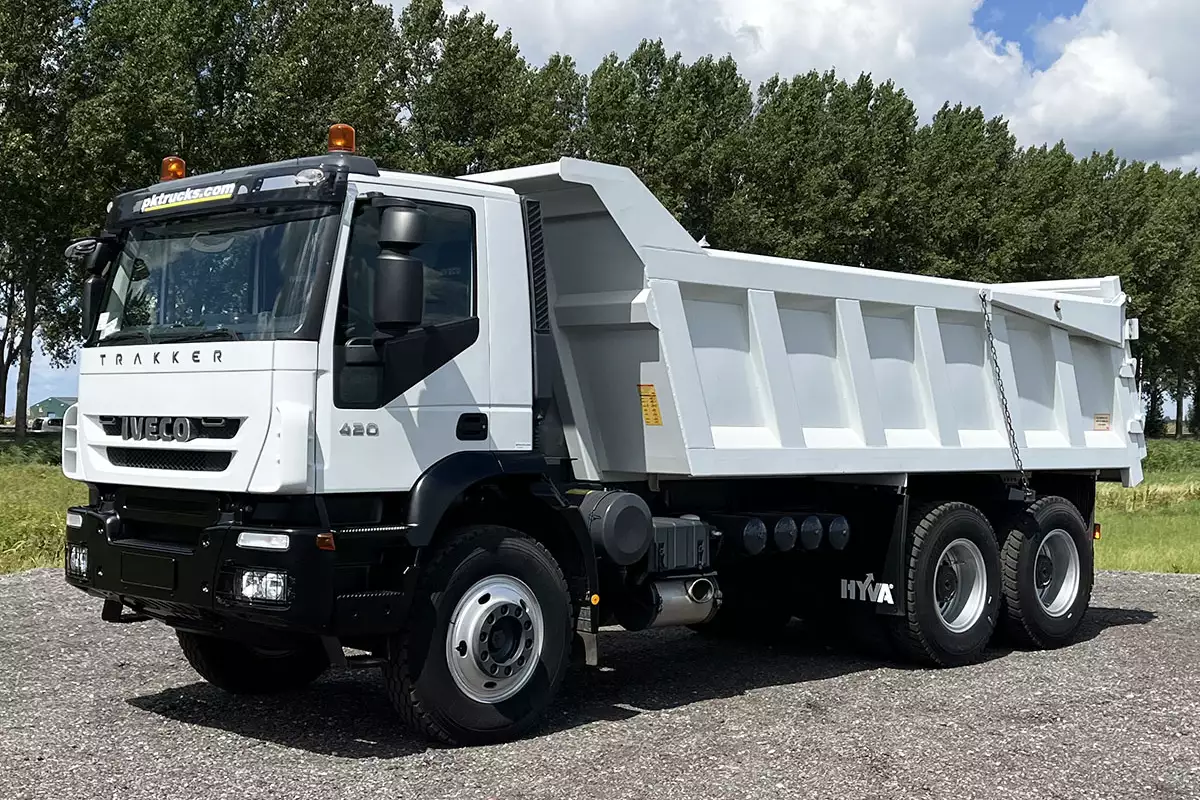Iveco Trakker AD380T42H AT