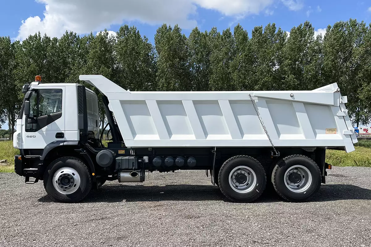 Iveco Trakker AD380T42H AT