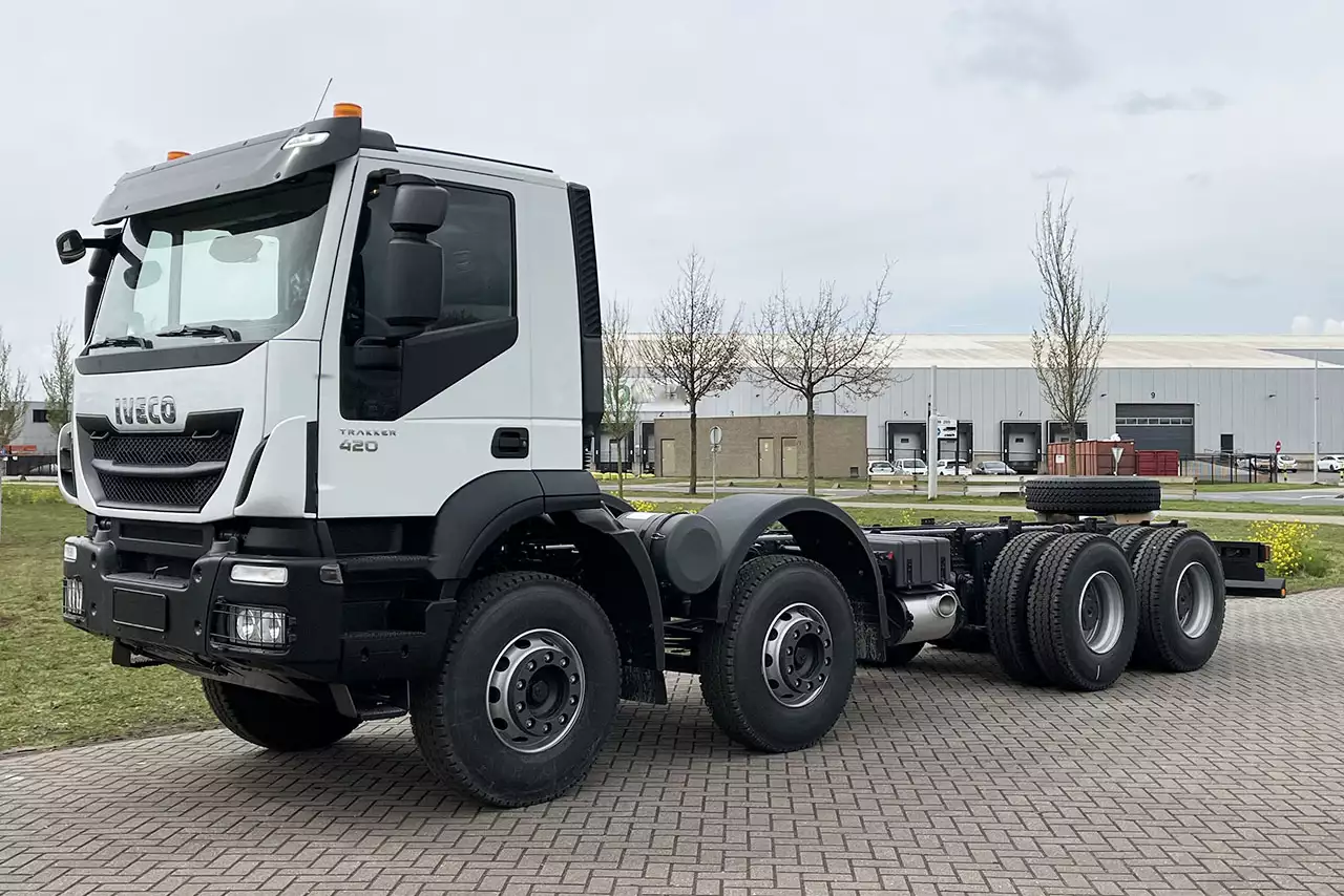 Iveco Trakker AD410T42H-5020 AT
